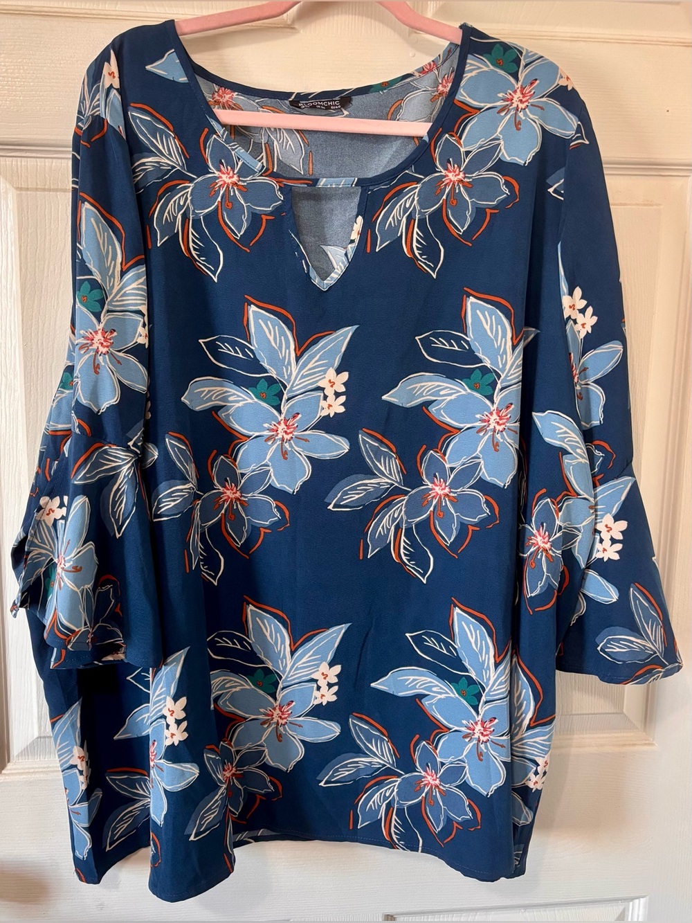 💙 BloomChic Blue Floral Top